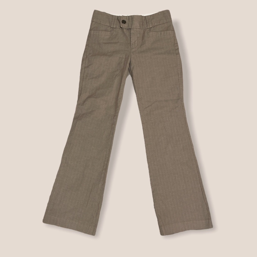 Super cute y2k low rise flare jeans